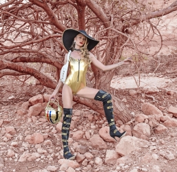 Vera.M for PETRA Fashion Production